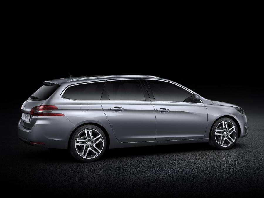  Peugeot 308 SW 2014 года  (фото 35 из 46)